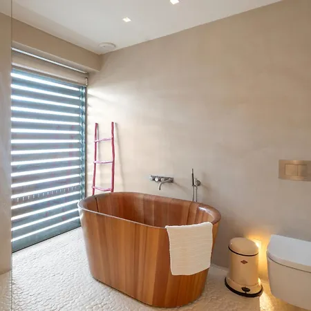 Geisha Villa *